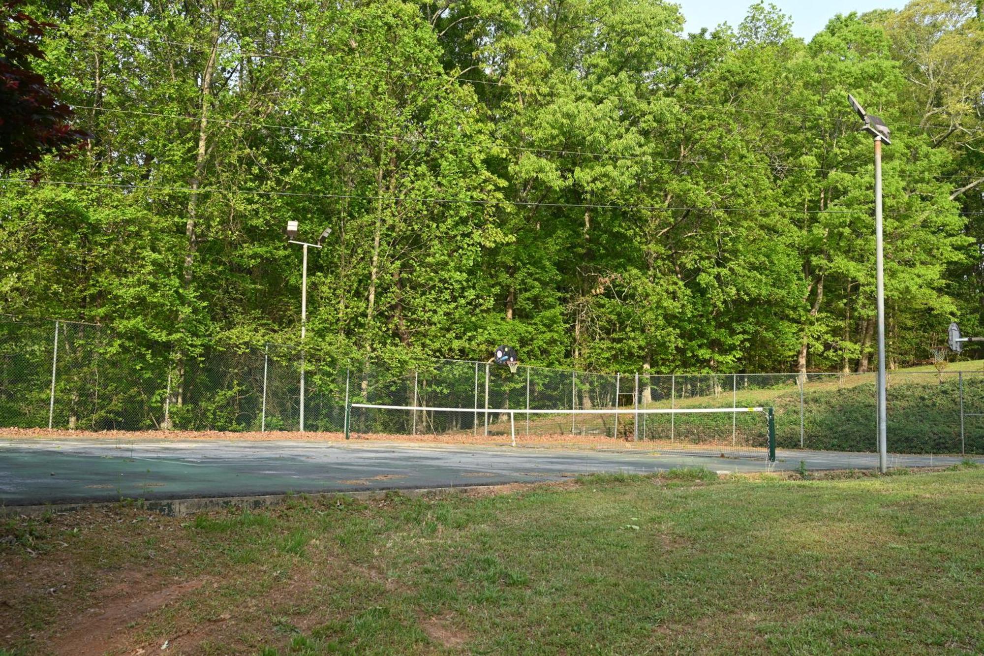 Southern Home And Fishing Lake. GainesvilleGainesville  Kültér fotó